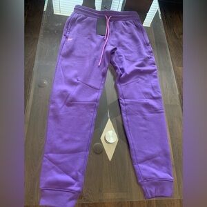 Fabletics Women’s Purple Jogger Sweatpants